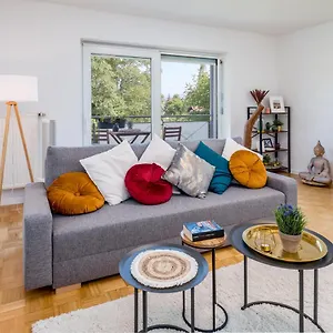  Apartment Eg Links-wunderschöne 70m Große 2-zimmer City Nähe Salzburg